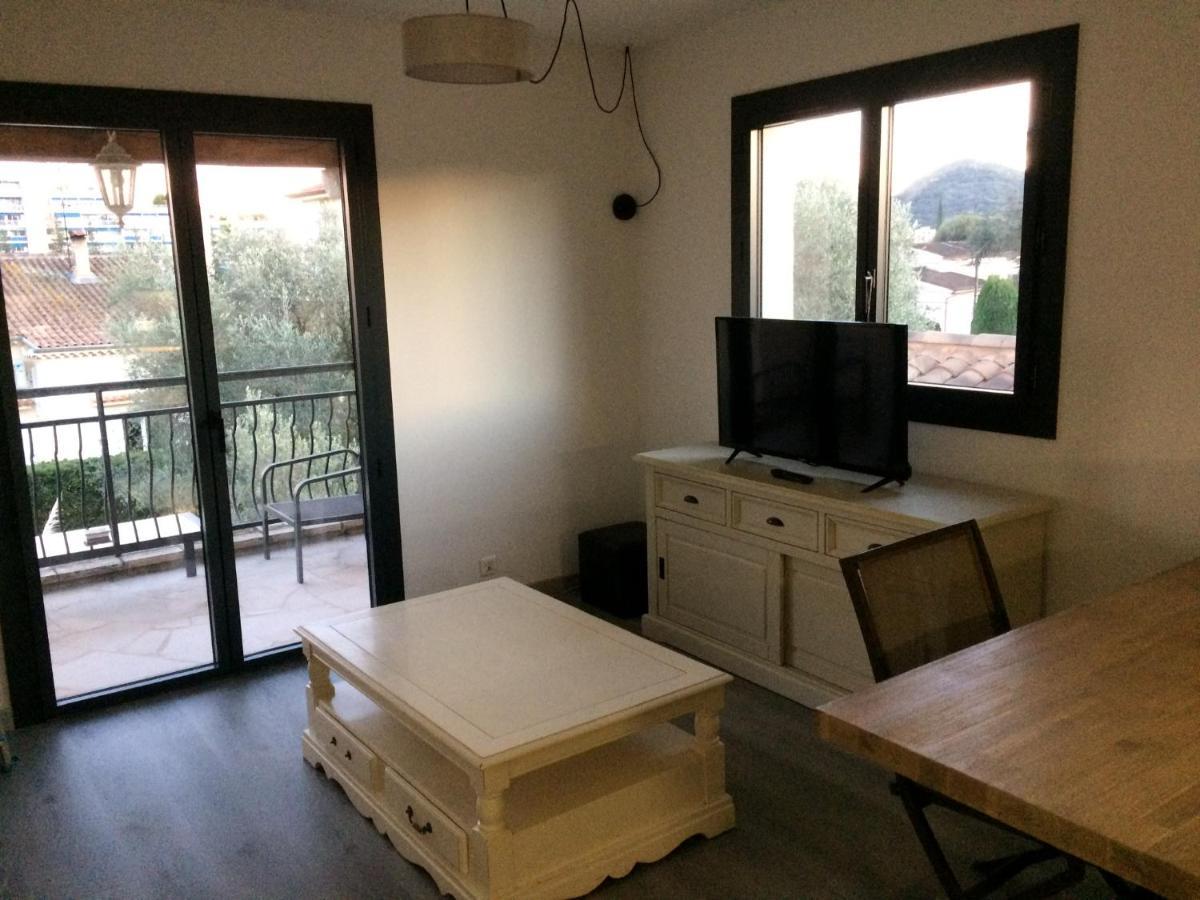 Appart 2 Pieces Independant Dans Villa Proche Centre Ville Au Calme Mandelieu Extérieur photo