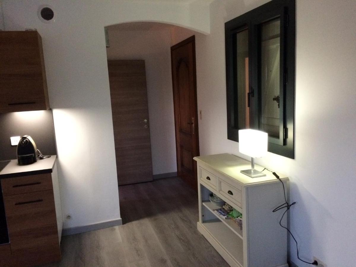 Appart 2 Pieces Independant Dans Villa Proche Centre Ville Au Calme Mandelieu Extérieur photo
